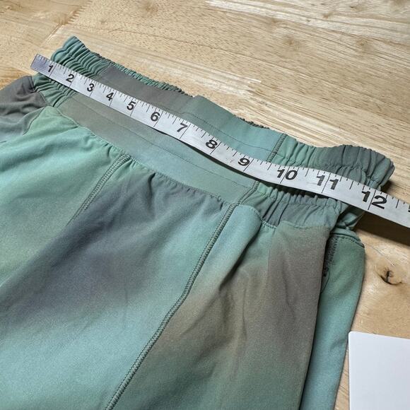 Lululemon Hotty Hot High-Rise Lined Short 4" Chroma Drift Green Size 4 NWT - Picture 10 of 12